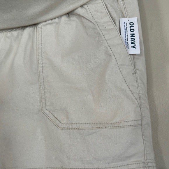 Old Navy Cream High Waist Shorts Textured Fabric - Picture 2 of 7